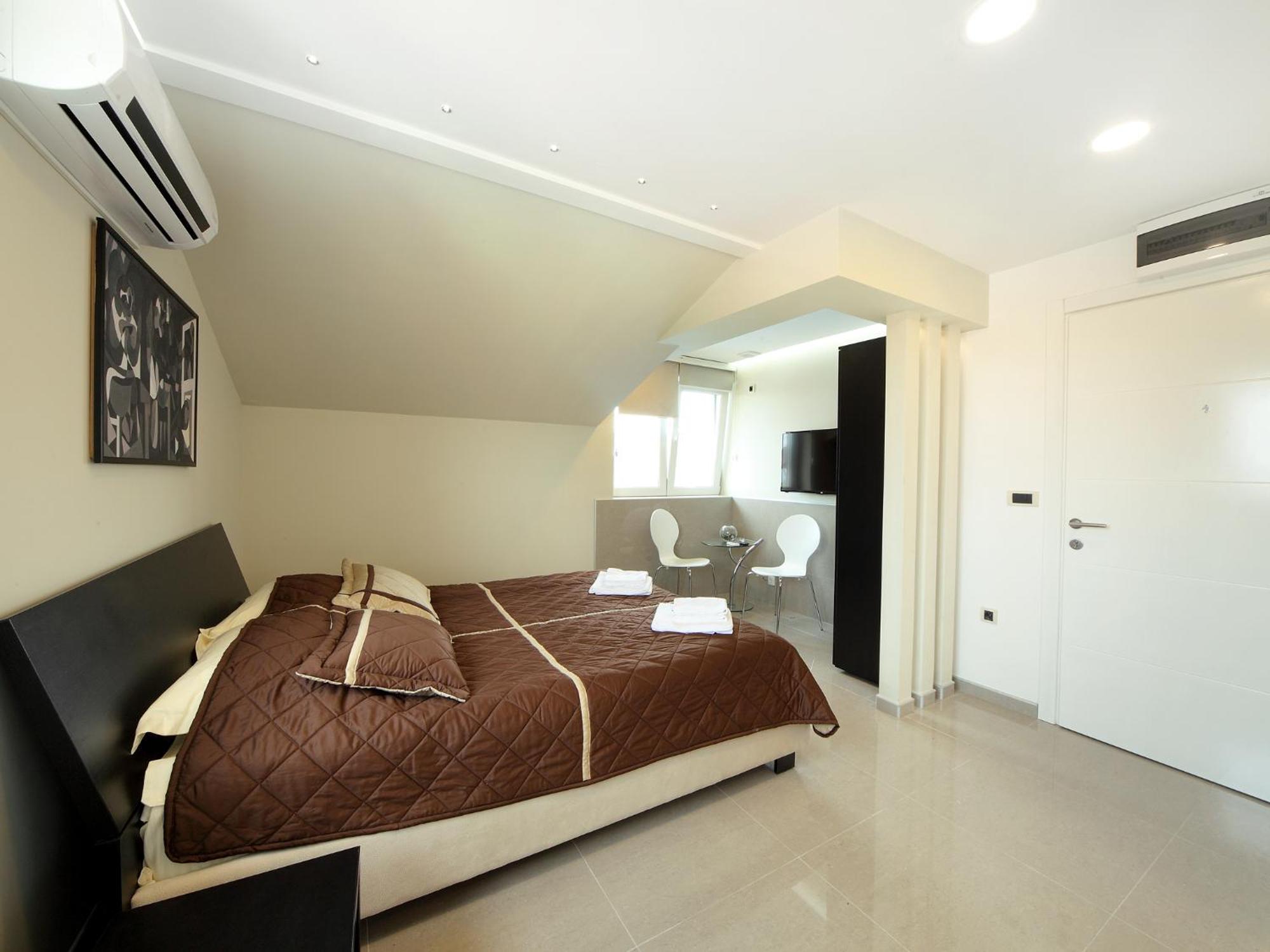 Agent Lux Apartments Jagodina Buitenkant foto