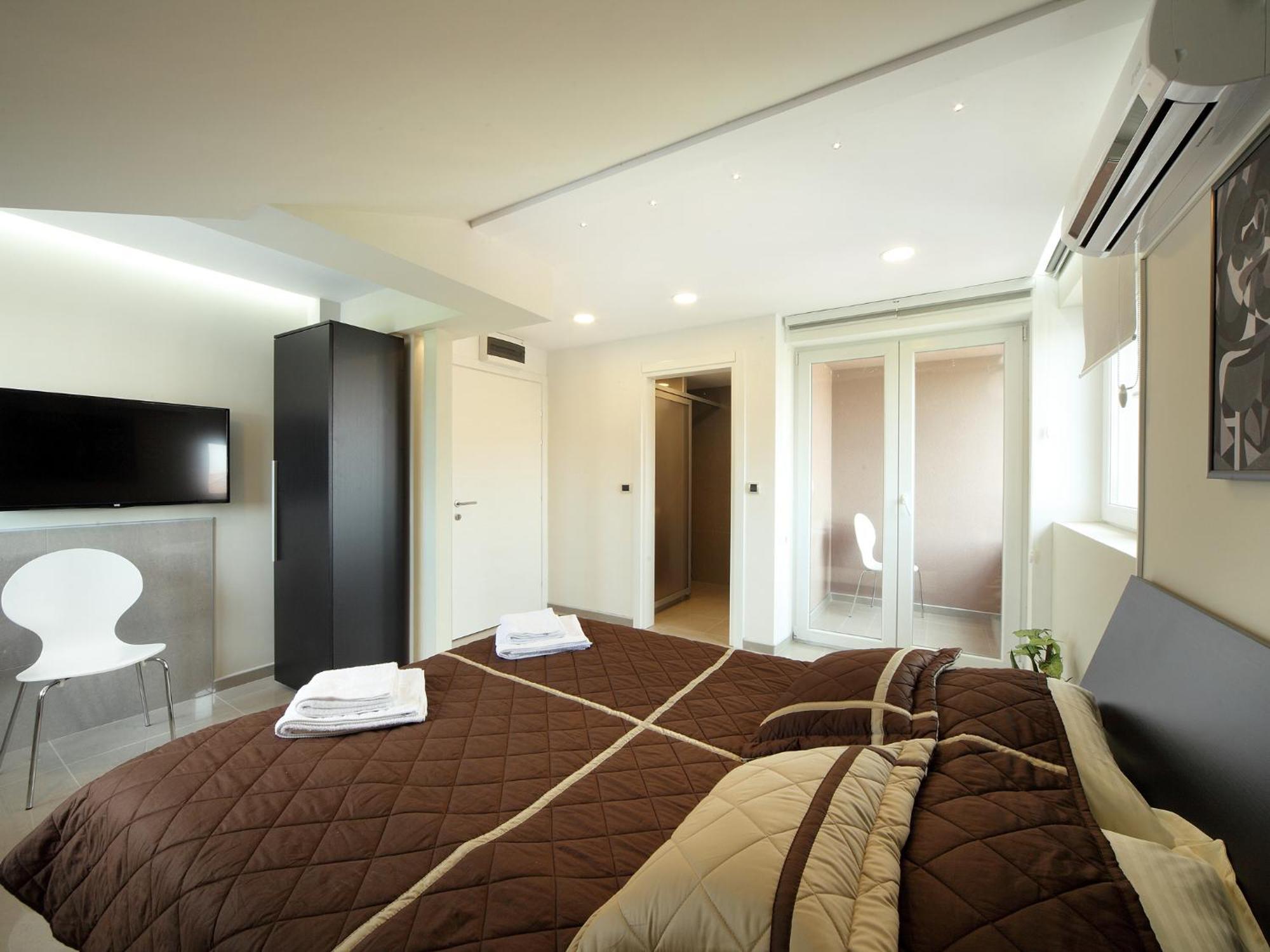 Agent Lux Apartments Jagodina Buitenkant foto